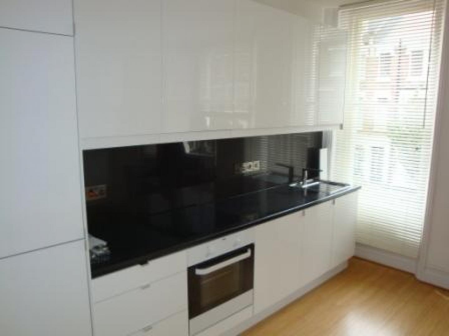 			NEW INSTRUCTION, 1 Bedroom, 1 bath, 1 reception Flat			 Portnall Road, MAIDA VALE/QUEENS PARK